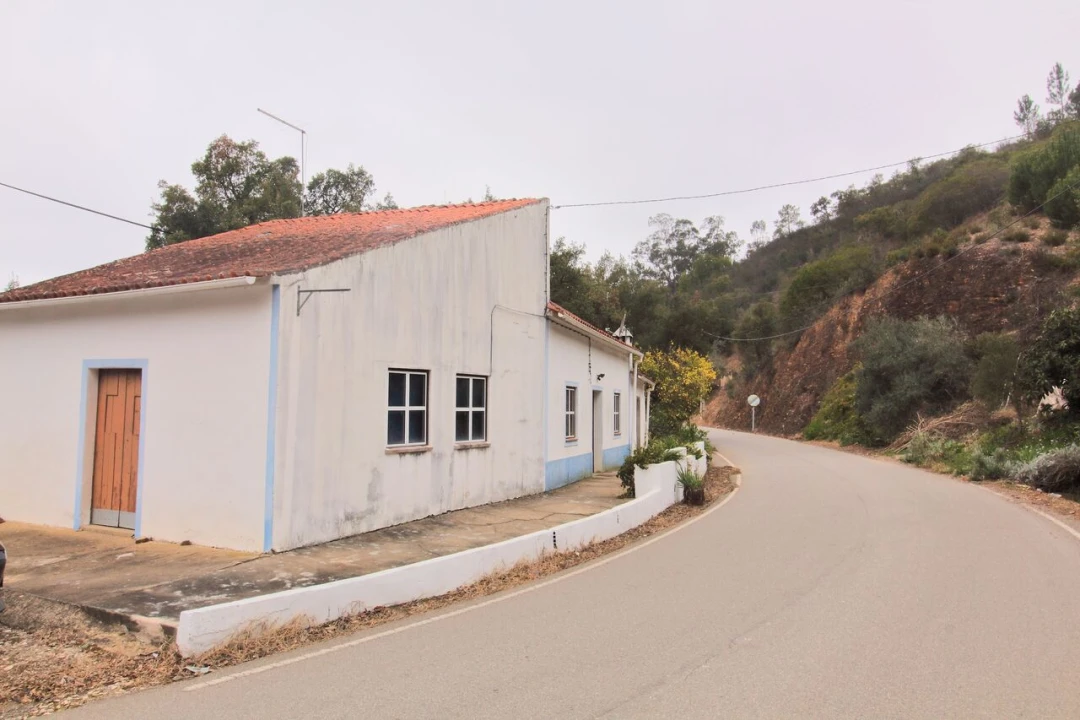 Quinta T3 para Venda em Monchique Foto 2