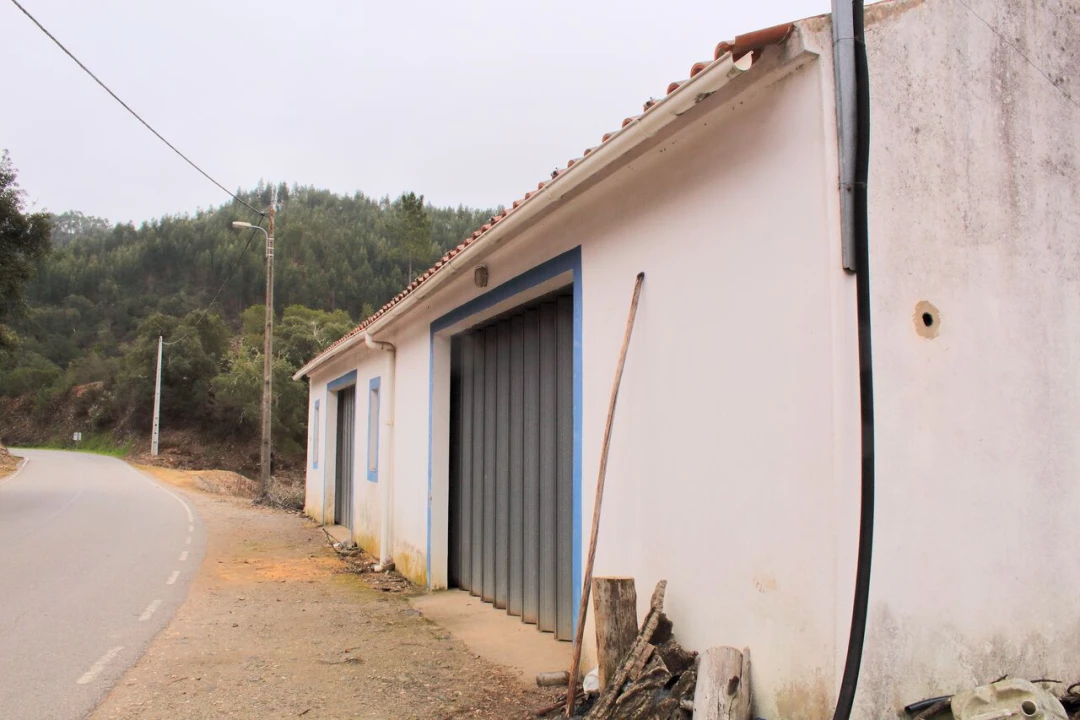 Quinta T3 para Venda em Monchique Foto 4