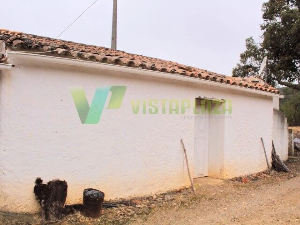 Quinta T3 para Venda em Monchique Foto 20