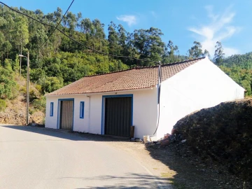 Quinta T3 para Venda em Monchique
