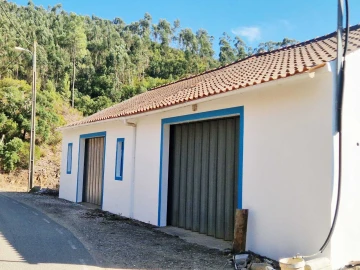 Quinta T3 para Venda em Monchique