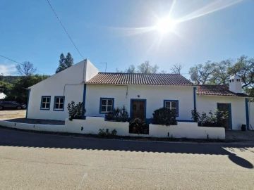 Quinta T3 para Venda em Monchique