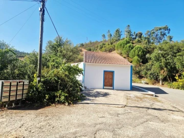 Quinta T3 para Venda em Monchique