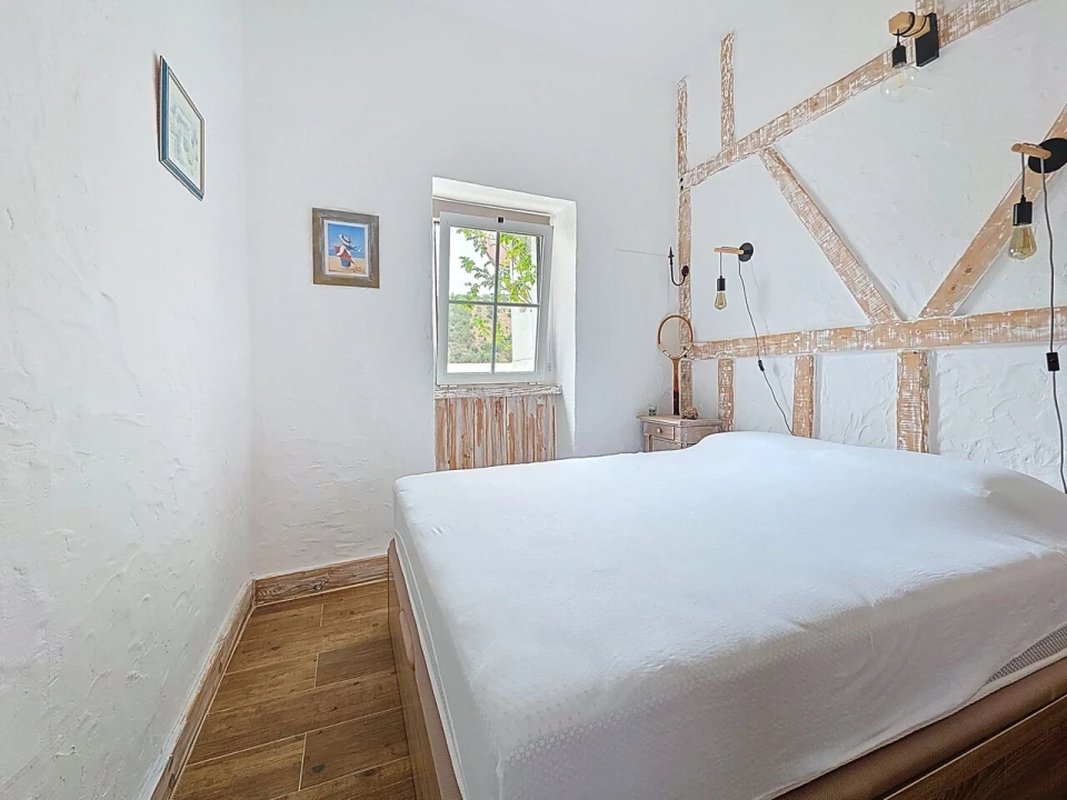 Moradia T3 para Venda em Alte Foto 20