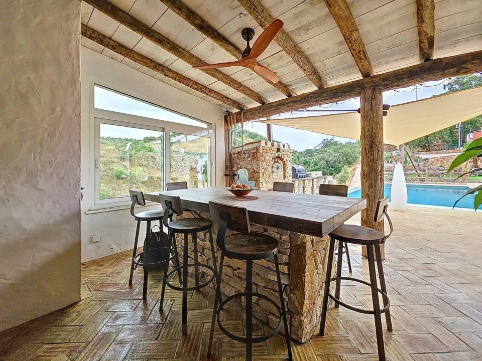 Moradia T3 para Venda em Alte Foto 33