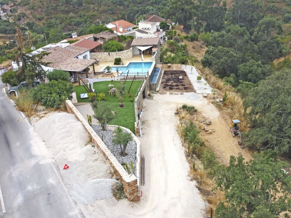 Moradia T3 para Venda em Alte Foto 10