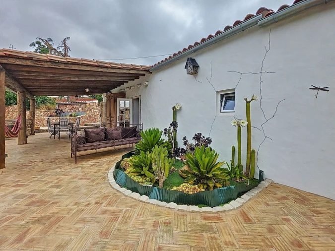 Moradia T3 para Venda em Alte Foto 34