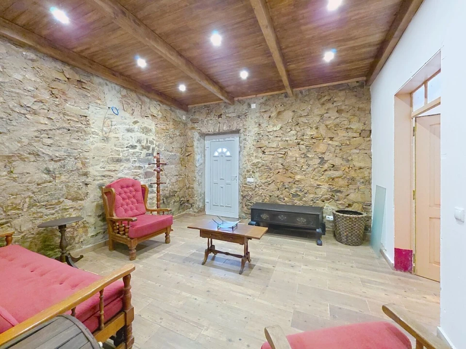 Moradia T3 para Venda em São Bartolomeu de Messines Foto 9