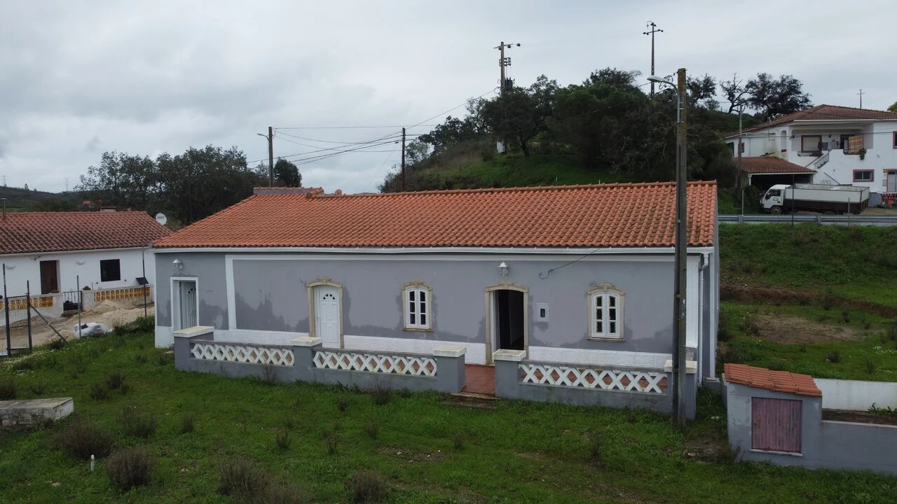 Moradia T3 para Venda em São Bartolomeu de Messines Foto 7