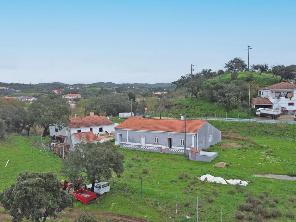 Moradia T3 para Venda em São Bartolomeu de Messines Foto 2
