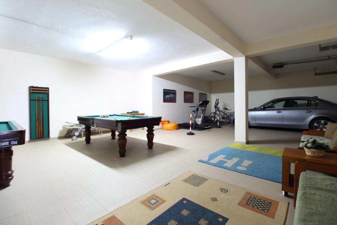 Moradia T5 para Venda em Lagos (São Sebastião e Santa Maria) Foto 43