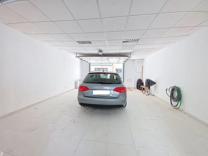 Garagem para Venda em Portimão Foto 3