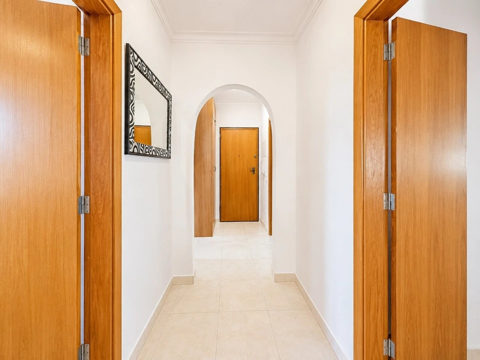 Apartamento T2 para Venda em Lagos (São Sebastião e Santa Maria) Foto 14