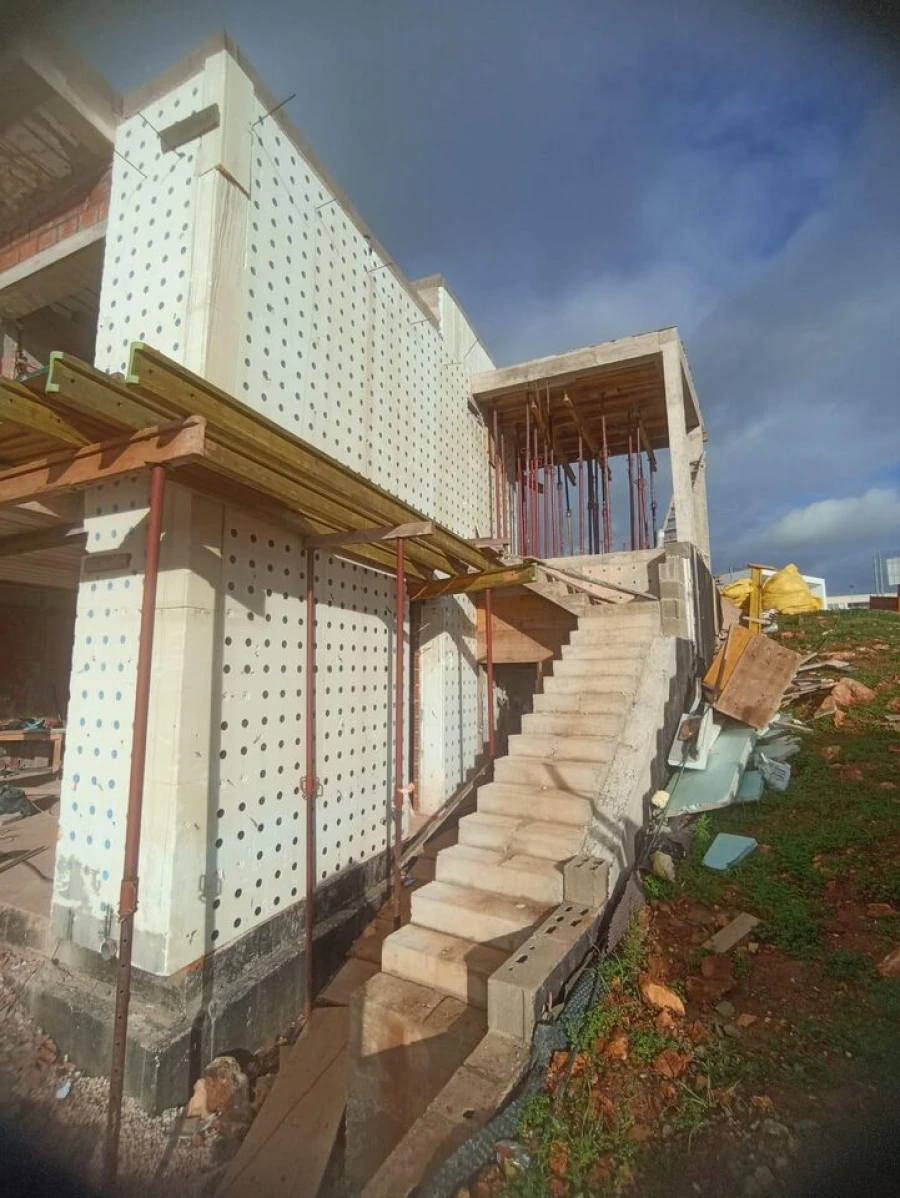 Moradia T3 para Venda em Mexilhoeira Grande Foto 13