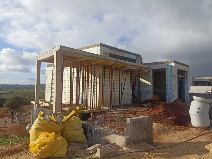 Moradia T3 para Venda em Mexilhoeira Grande Foto 22