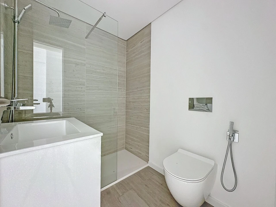 Apartamento T3 para Venda em Portimão Foto 9