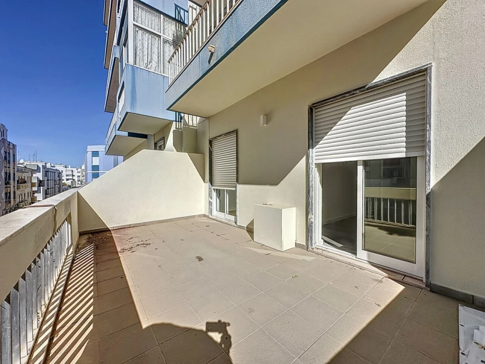 Apartamento T3 para Venda em Portimão Foto 11