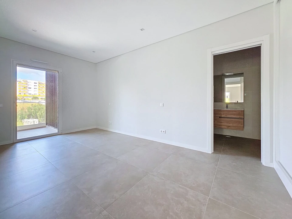 Apartamento T2 para Venda em Portimão Foto 10