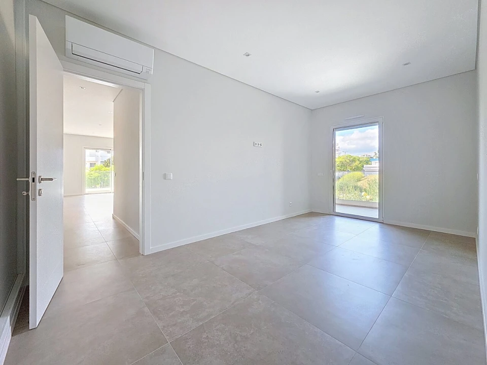 Apartamento T2 para Venda em Portimão Foto 13