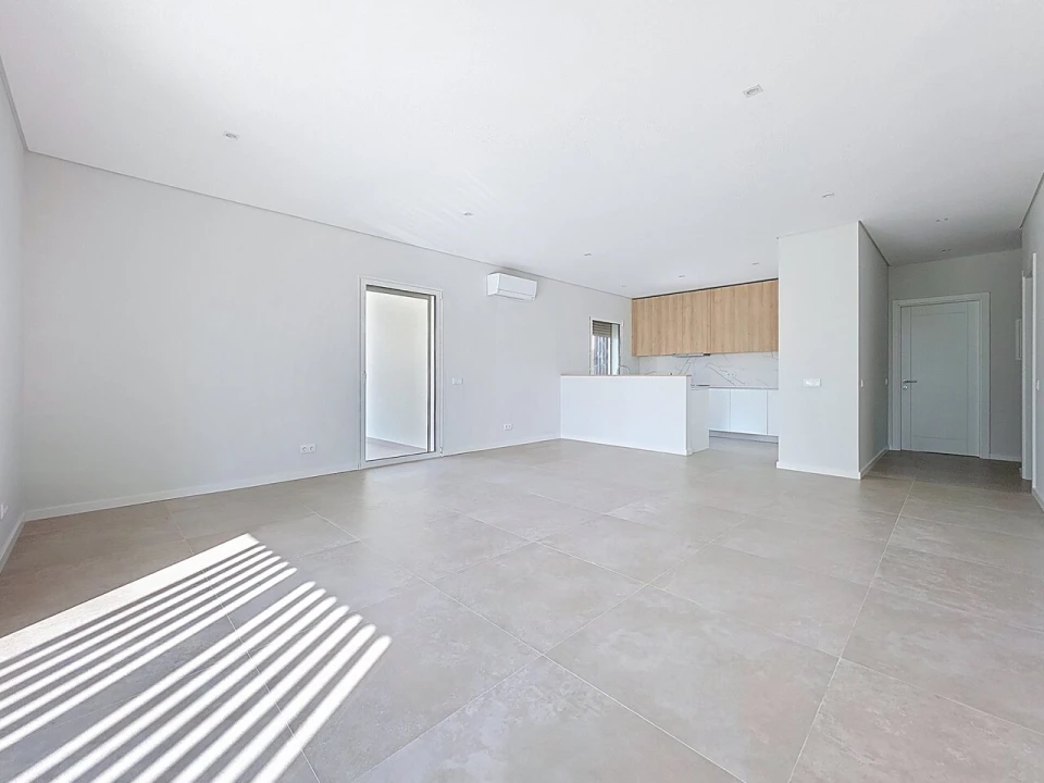 Apartamento T2 para Venda em Portimão Foto 6