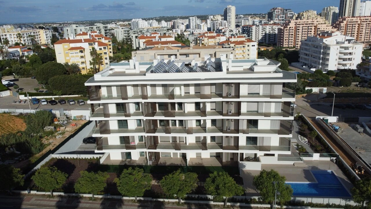 Apartamento T2 para Venda em Portimão Foto 30