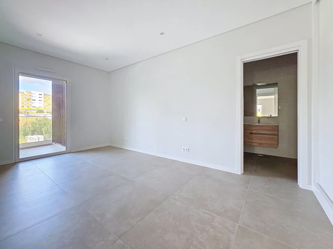 Apartamento T2 para Venda em Portimão Foto 10