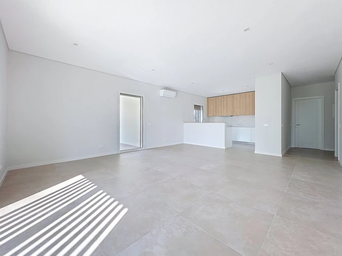 Apartamento T2 para Venda em Portimão Foto 6