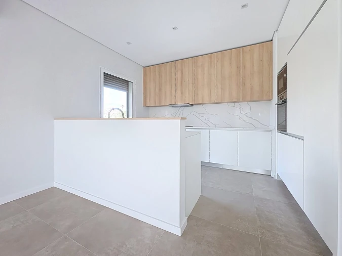 Apartamento T2 para Venda em Portimão Foto 9