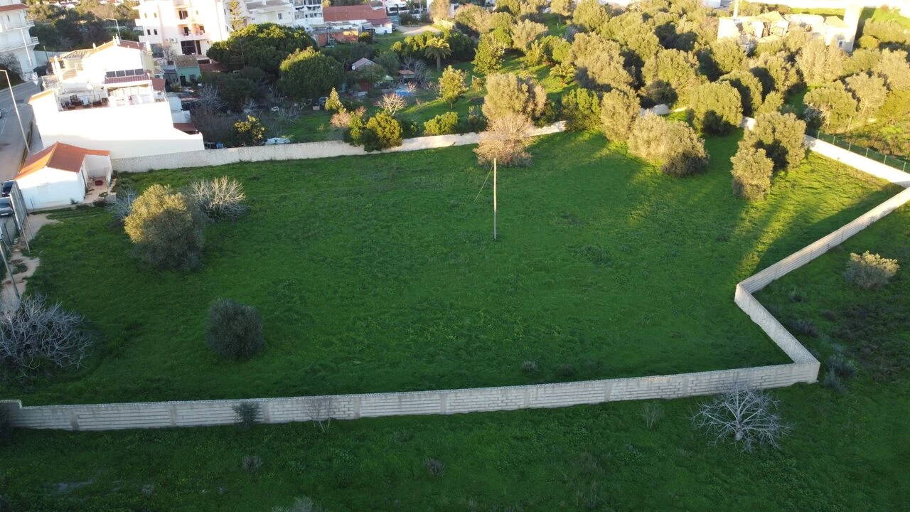 Terreno para Venda em Portimão Foto 1