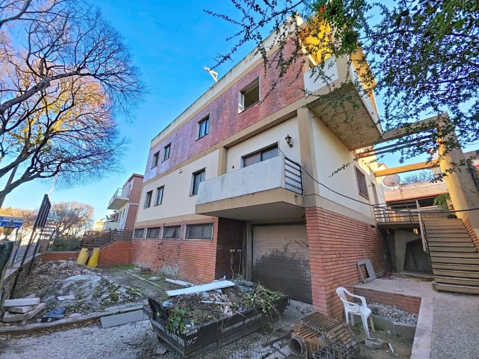 Moradia T11 para Venda em Portimão Foto 3