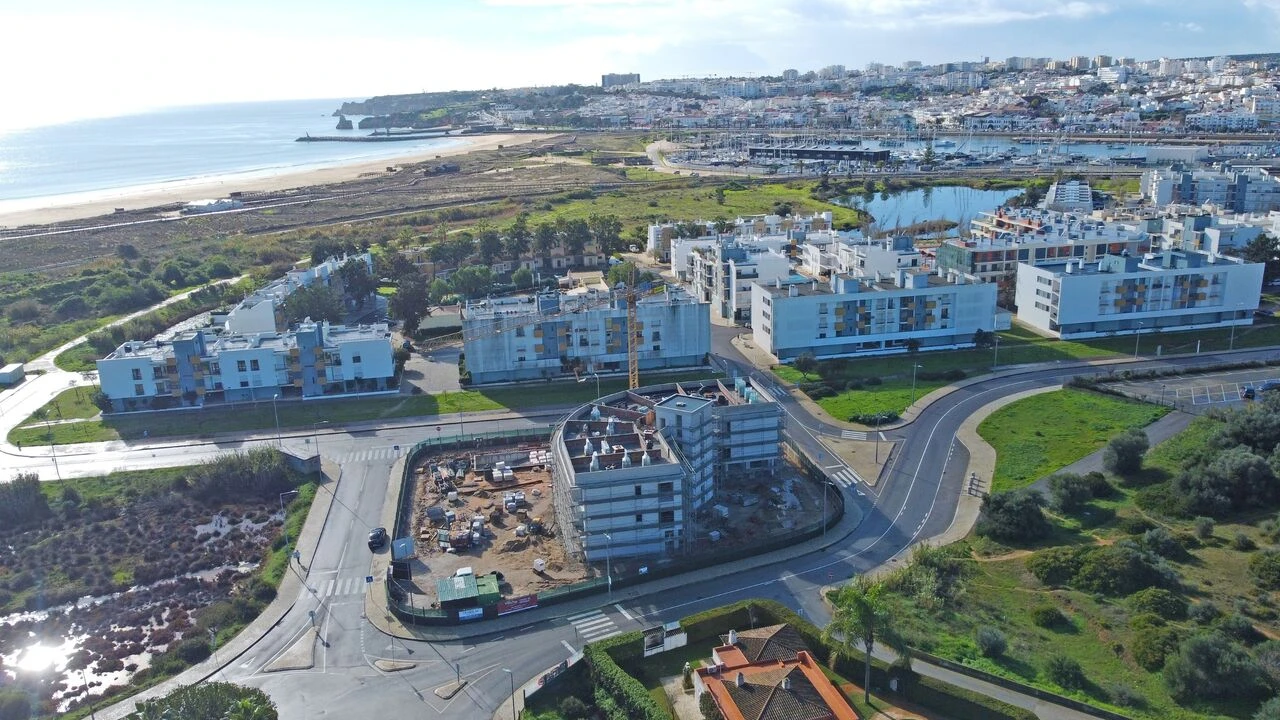 Apartamento T2 para Venda em Lagos (São Sebastião e Santa Maria) Foto 1