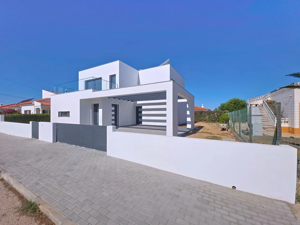 Moradia T3 para Venda em Aljezur Foto 3