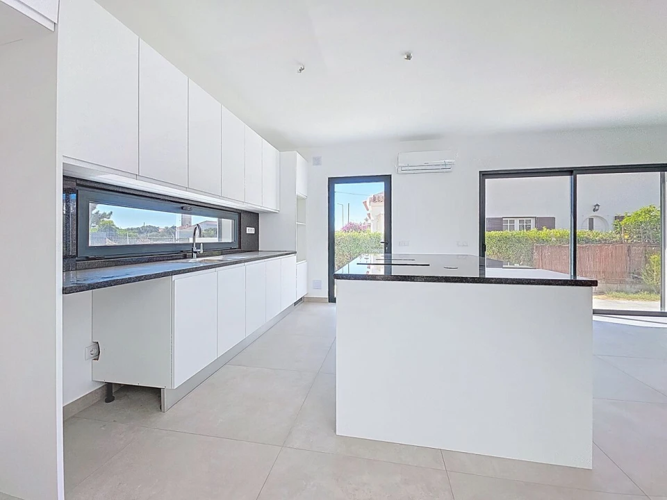 Moradia T3 para Venda em Aljezur Foto 5