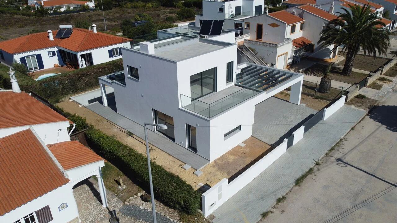 Moradia T3 para Venda em Aljezur Foto 1