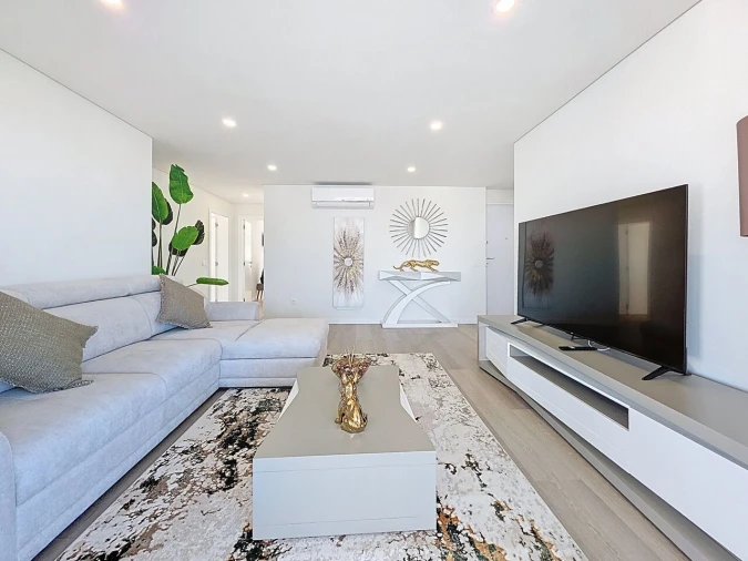 Apartamento T2 para Venda em Portimão Foto 13