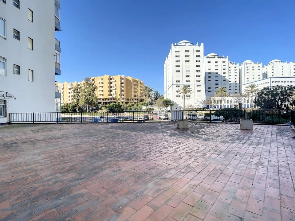 Loja para Arrendamento em Portimão Foto 3