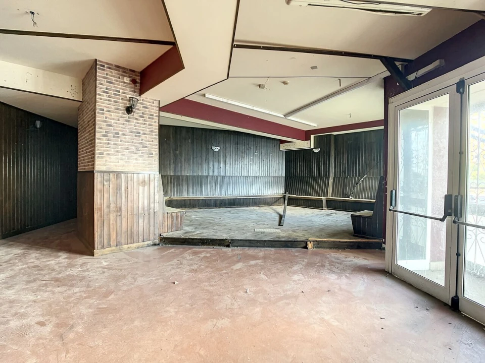 Loja para Arrendamento em Portimão Foto 18