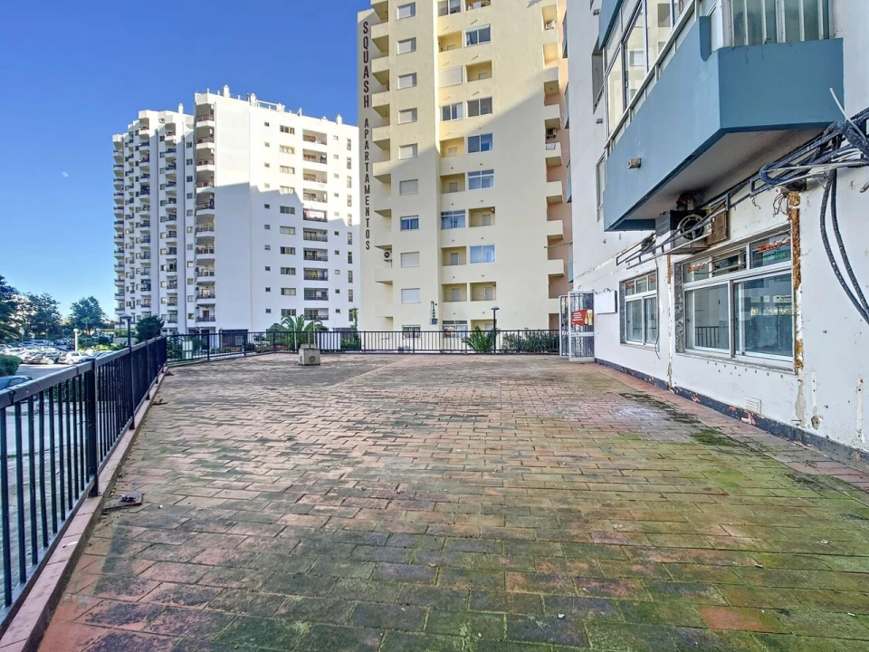 Loja para Arrendamento em Portimão Foto 28