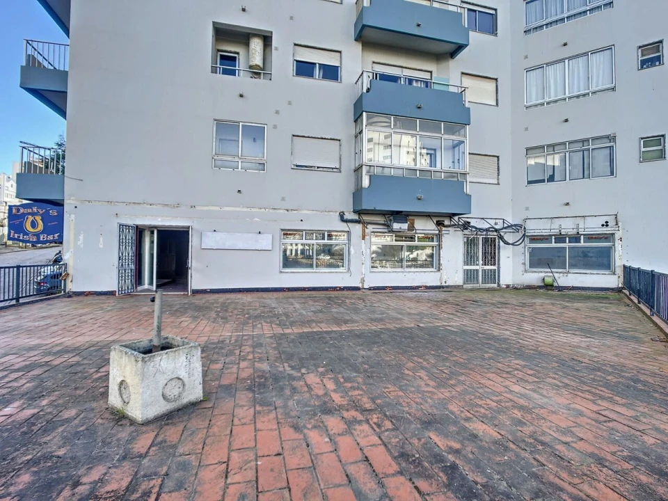 Loja para Arrendamento em Portimão Foto 29