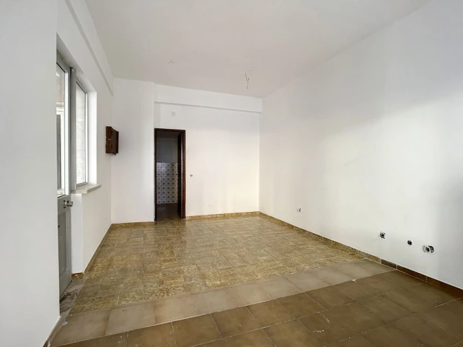 Loja para Arrendamento em Portimão Foto 8