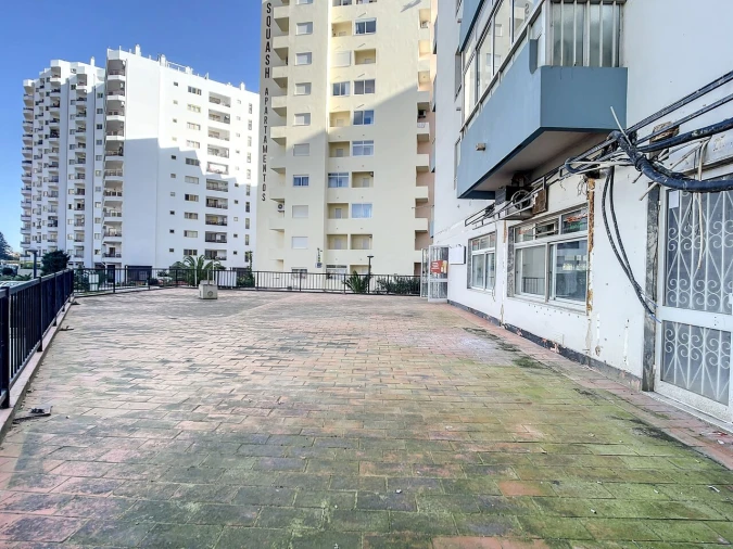Loja para Arrendamento em Portimão Foto 12
