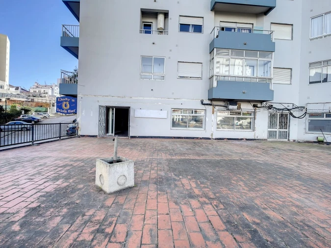 Loja para Arrendamento em Portimão Foto 13