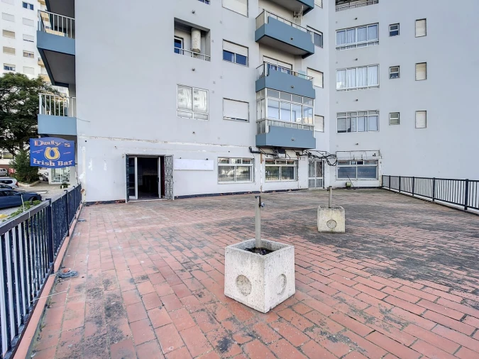 Loja para Arrendamento em Portimão Foto 14