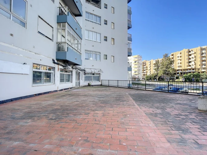 Loja para Arrendamento em Portimão Foto 15