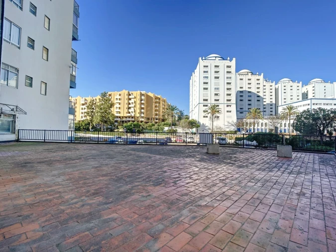 Loja para Arrendamento em Portimão Foto 26