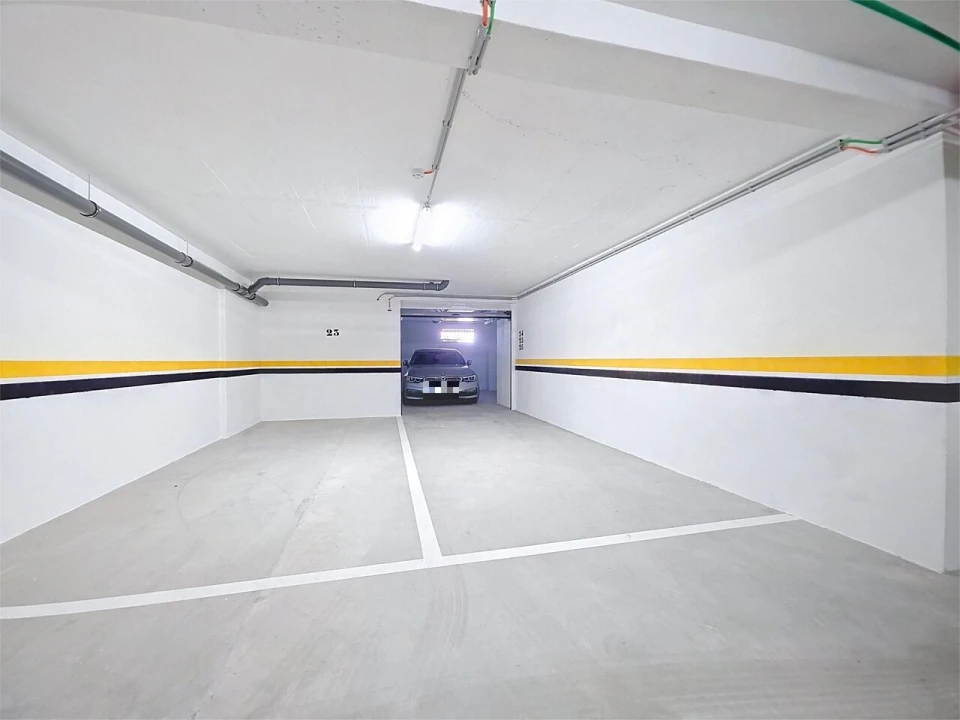 Garagem para Venda em Alvor Foto 16