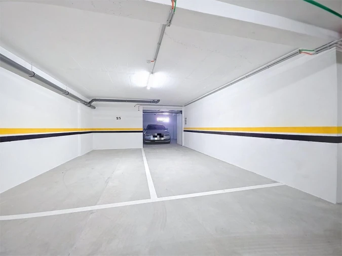 Garagem para Venda em Alvor Foto 3