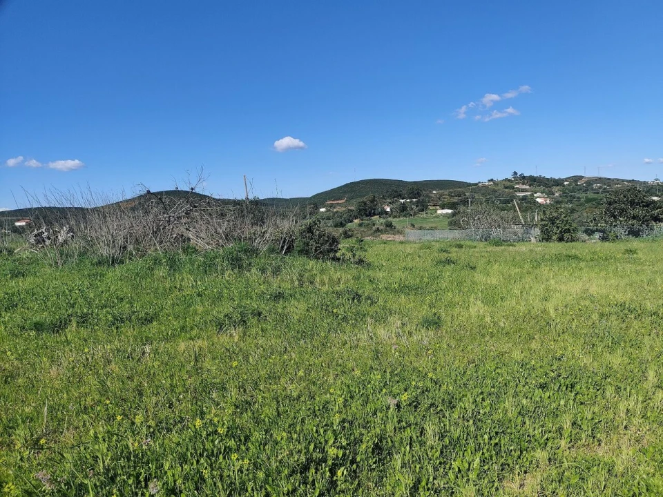 Terreno para Venda em Bensafrim e Barão de São João Foto 3