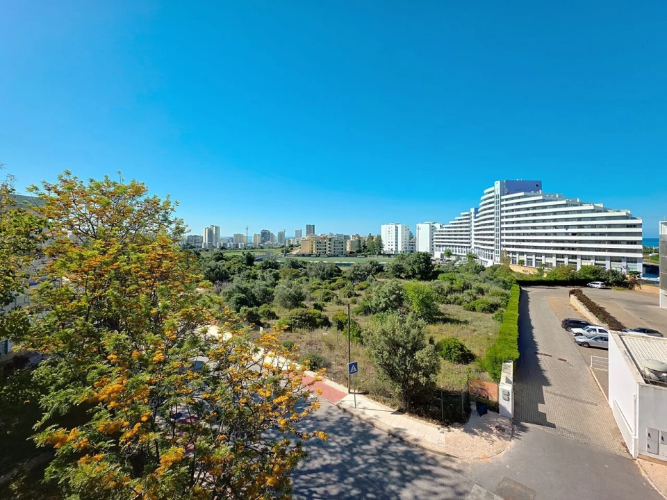 Apartamento T3 para Venda em Portimão Foto 11
