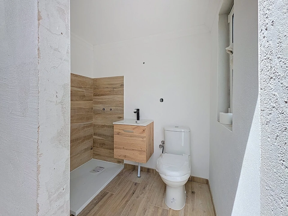 Moradia T3 para Venda em Mexilhoeira Grande Foto 24